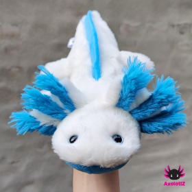 Axolotl Stofftier weiß-blau