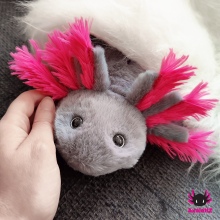 Axolotl Stofftier grau-pink